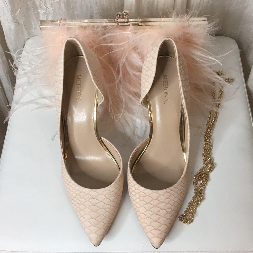 Merona Cream Snake Print Closed Toe Pointed Heels